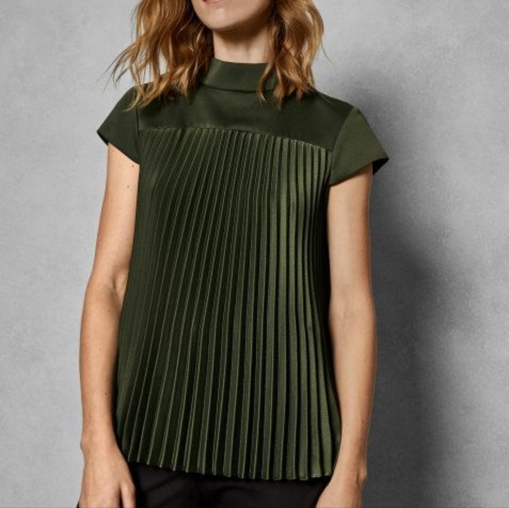 Women's Green Pirouette Pleated Top